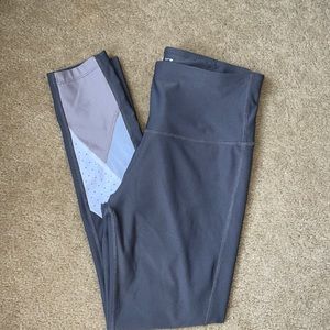 Athletic leggings